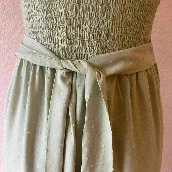 Elegant Vintage Midi Dress - Picture 9 of 11